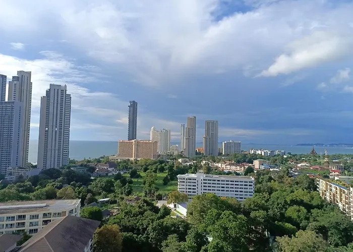 Lpn Premium Apartment Pattaya